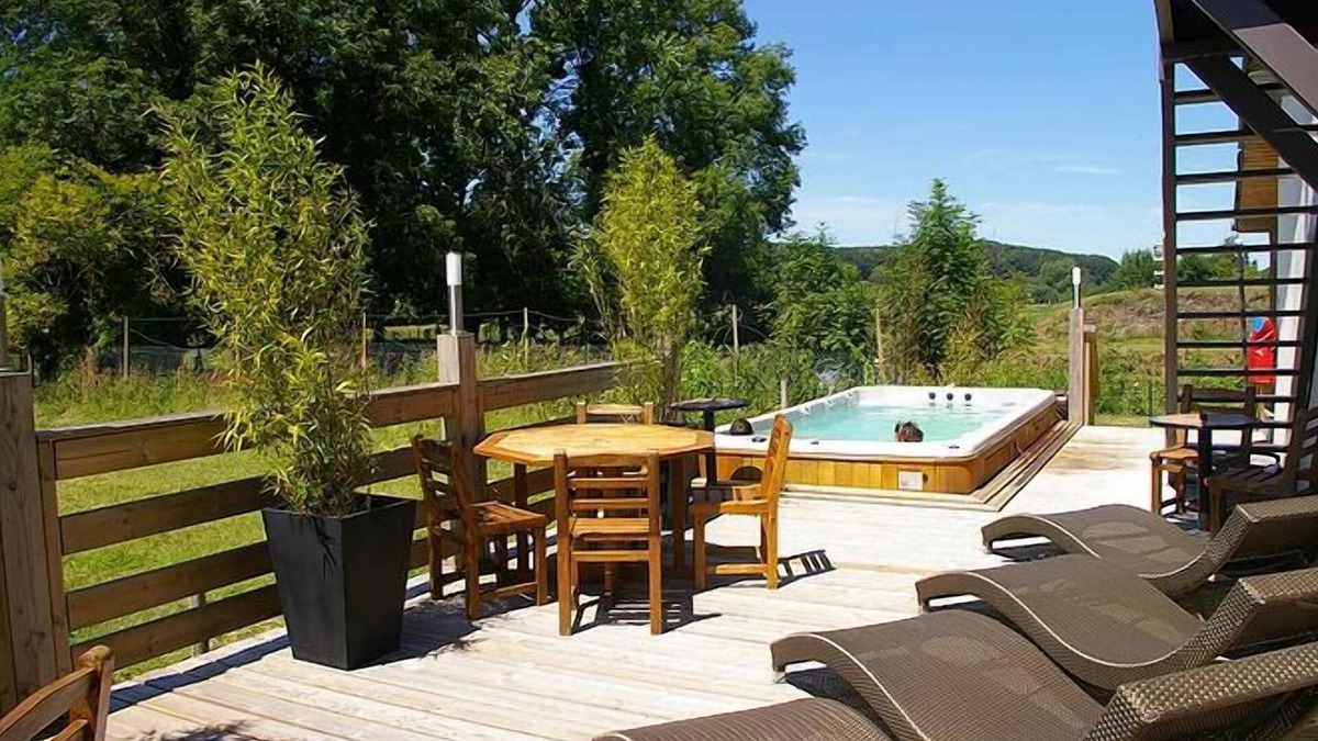 Hericourt-en-Caux Hotel | Auberge De La Durdent