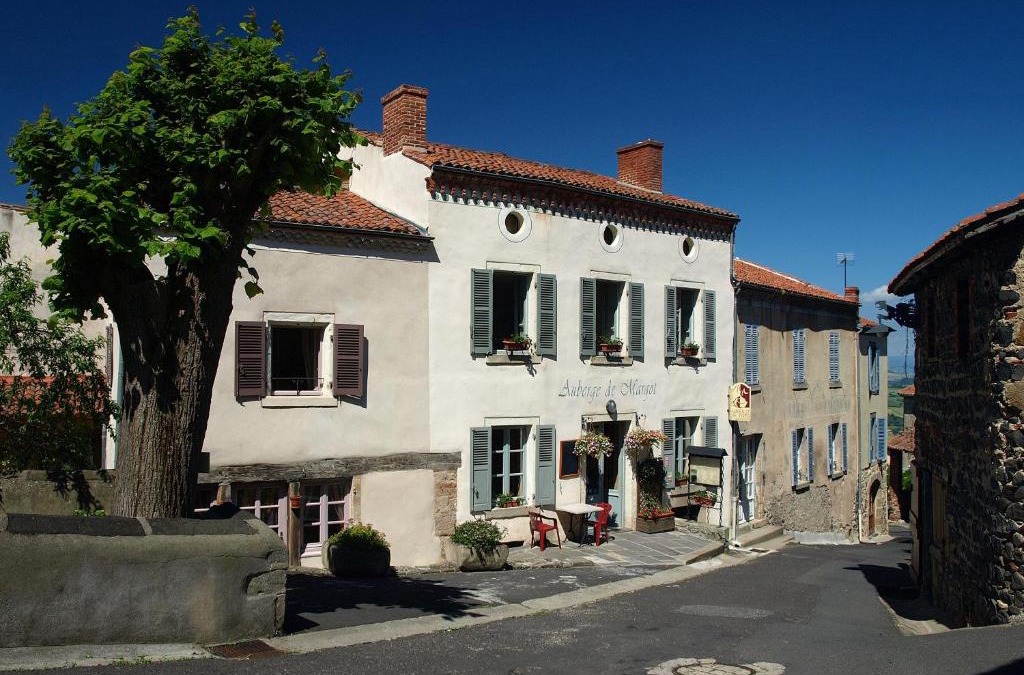 Usson Hotel | Auberge De Margot