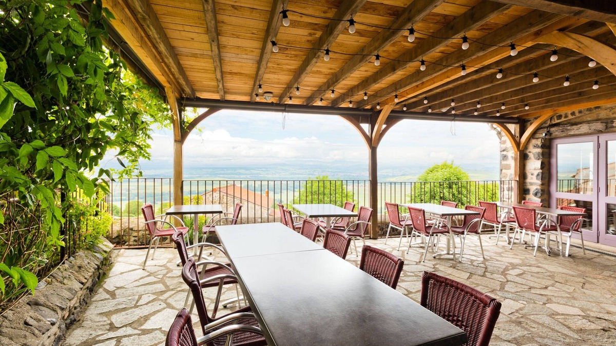 Usson Hotel | Auberge de Margot