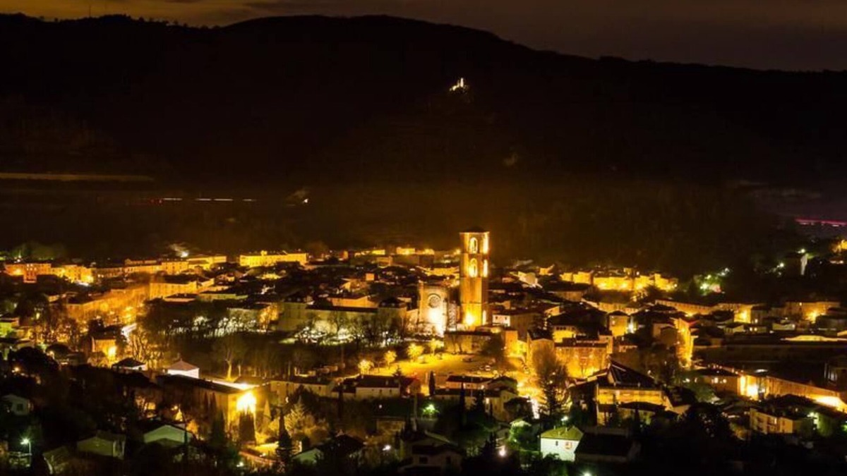 Lodeve Bed & Breakfast | Auberge Du Mazet