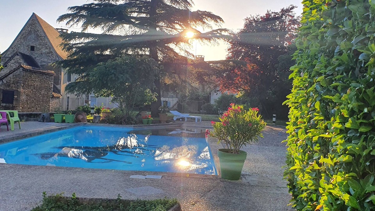 Anglars-Nozac Hotel | Auberge du relais d Auniac