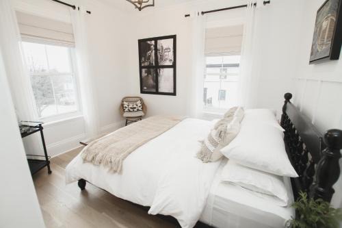 Alexandria Bed & Breakfast | Auberge Glengarry Inn, The Mystic
