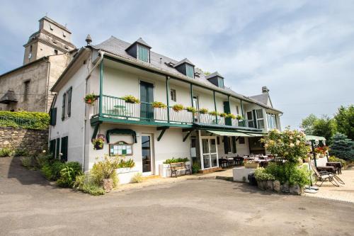 Arcizans-Avant Hotel | Auberge Le Cabaliros