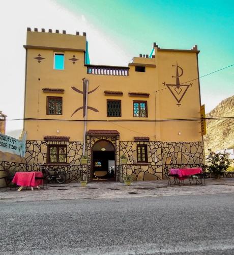 Toudgha El Oulia Hotel | auberge restaurant tizgui