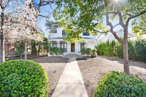 Sonoma House | Auberge Sonoma Penthouse - Includes Wine Tasting Passport
