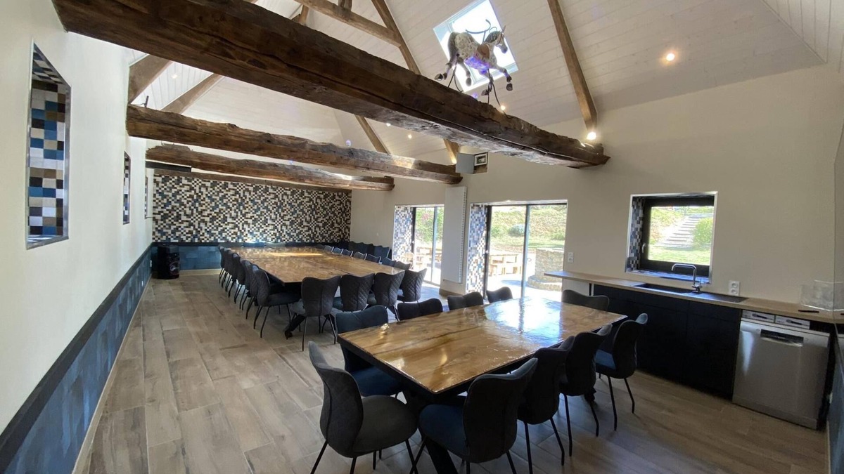 Sainte-Pience Cottage | Auberge St Vincent Diligence 35 people 2 Cottage : jacuzzi games