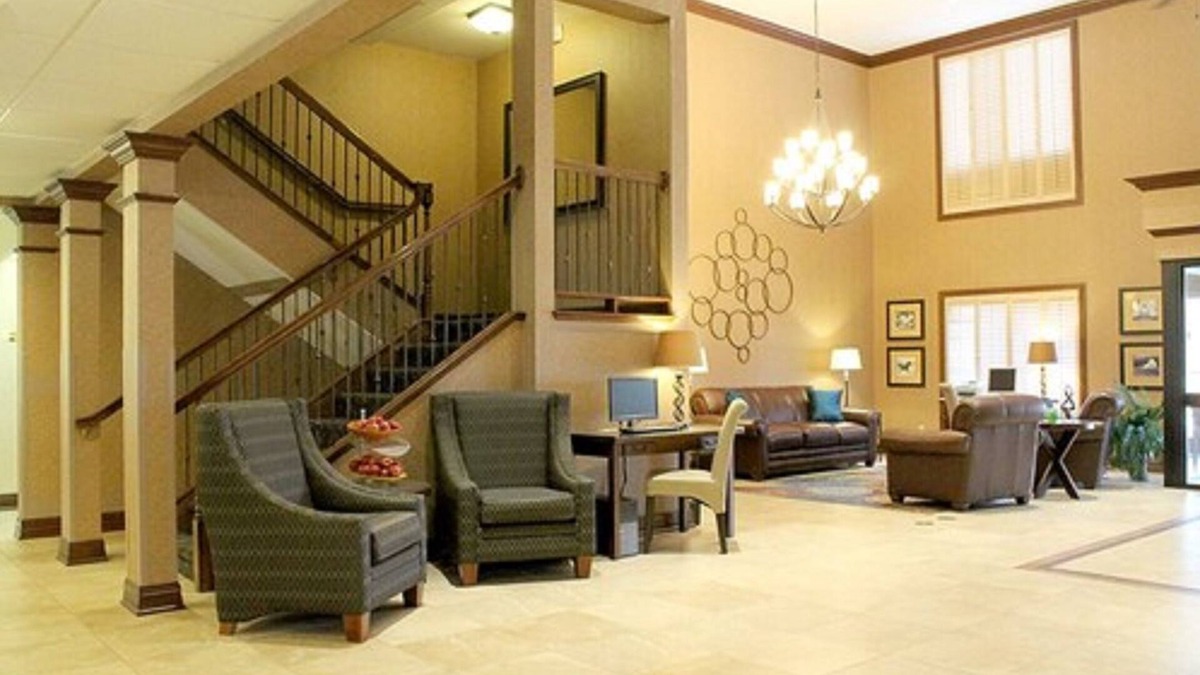 Paducah Hotel | Auburn Place Hotel & Suites - Paducah