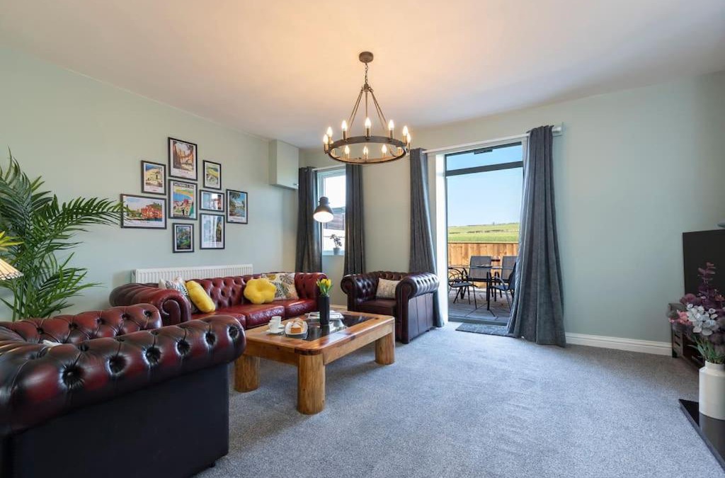 North Bitchburn House | Auckland View - a comfy & spacious 4bed with views