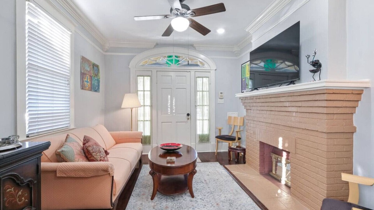 West Riverside House | Audubon Park-Bungalow w/Parking