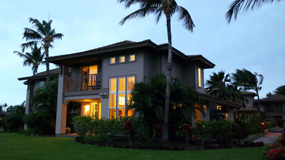 Waikoloa House | Aug 125 a nt sale! Colony Villas quiet redone end unit. Tropical views, 90 golf!