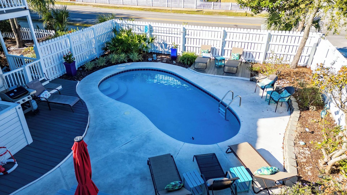 Clipper Cove House | Aug-Oct Reduced!*Private Pool*Firepit*Beach Svc!