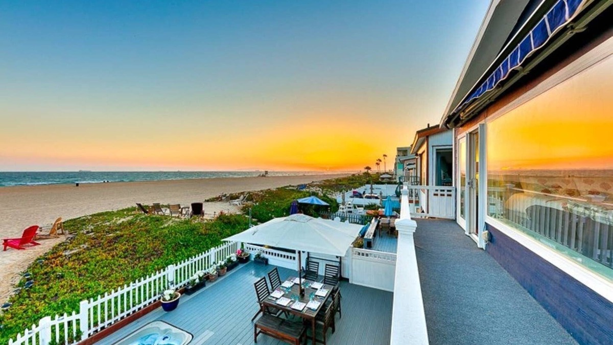 Sunset Beach House | August 10% OFF - Waterfront Beach Home w/Amazing Views, Jacuzzi + Deck