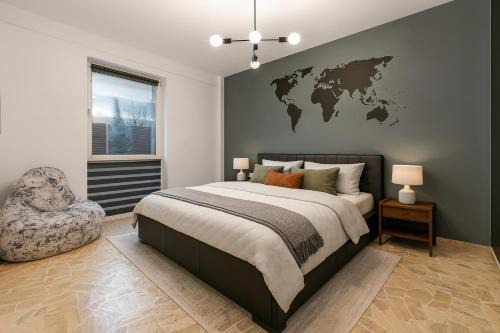 Cluj County Apartment | August Getaway Spacious 2-Bedroom Sleeps 5 Free Parking