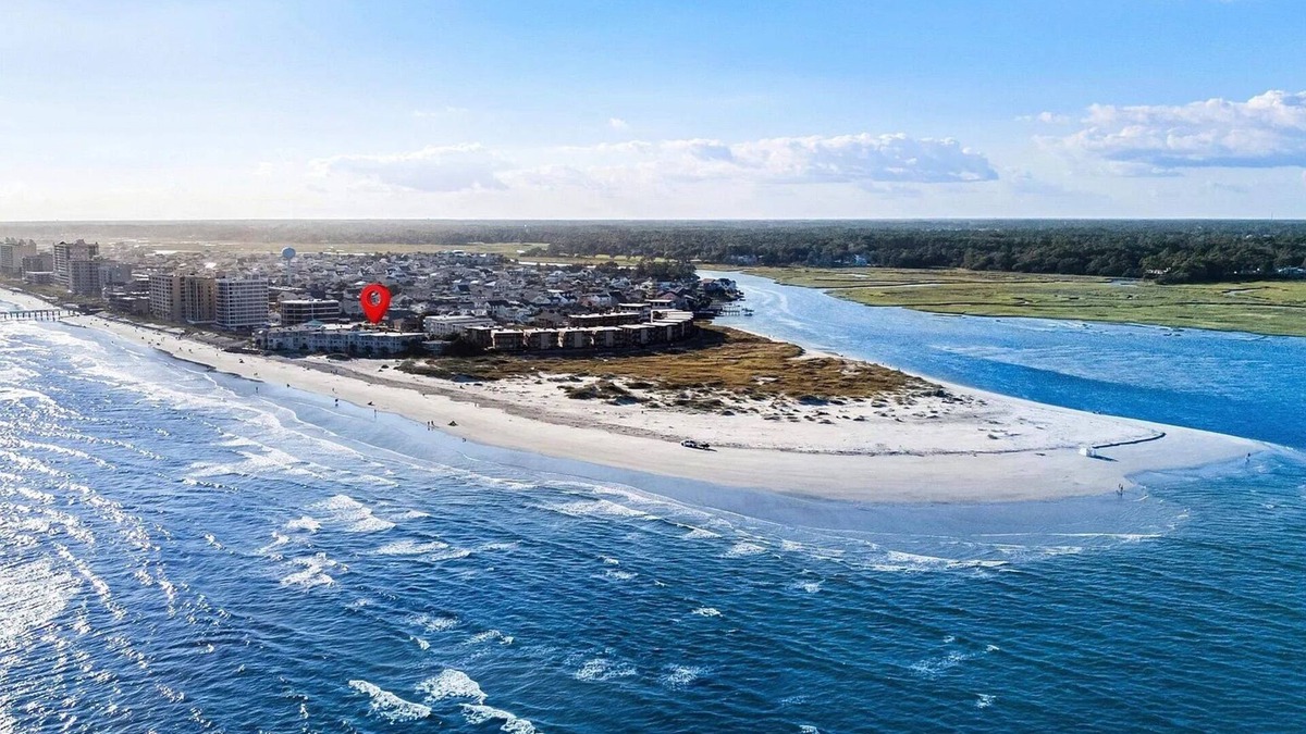North Myrtle Beach Condo | August/September Discounts! Steps from the Sand!Oceanfront condo in Cherry Grove