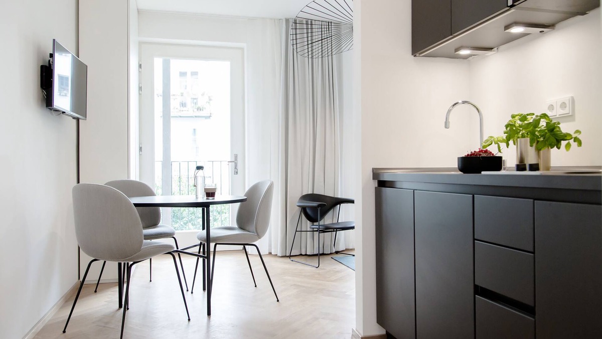 Schanzenviertel House | August The Boardinghouse