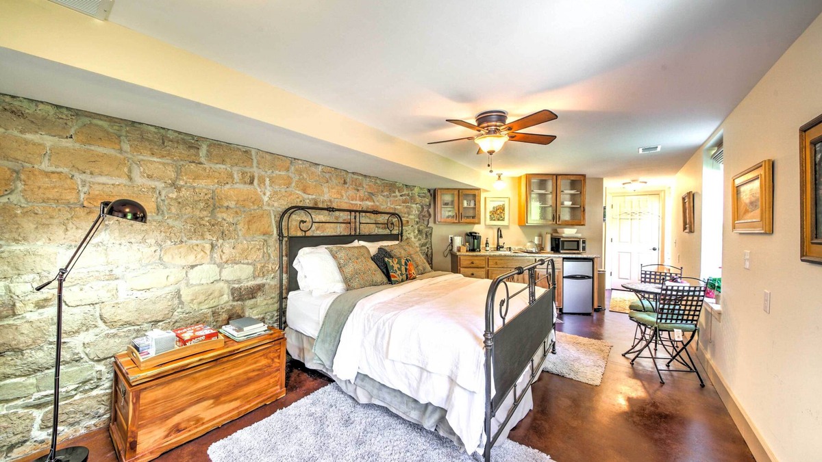 Augusta Apartment | Augusta Studio at Halcyon Spa Bed & Breakfast
