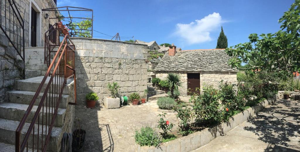 Skrip House | Augustinovi Dvori