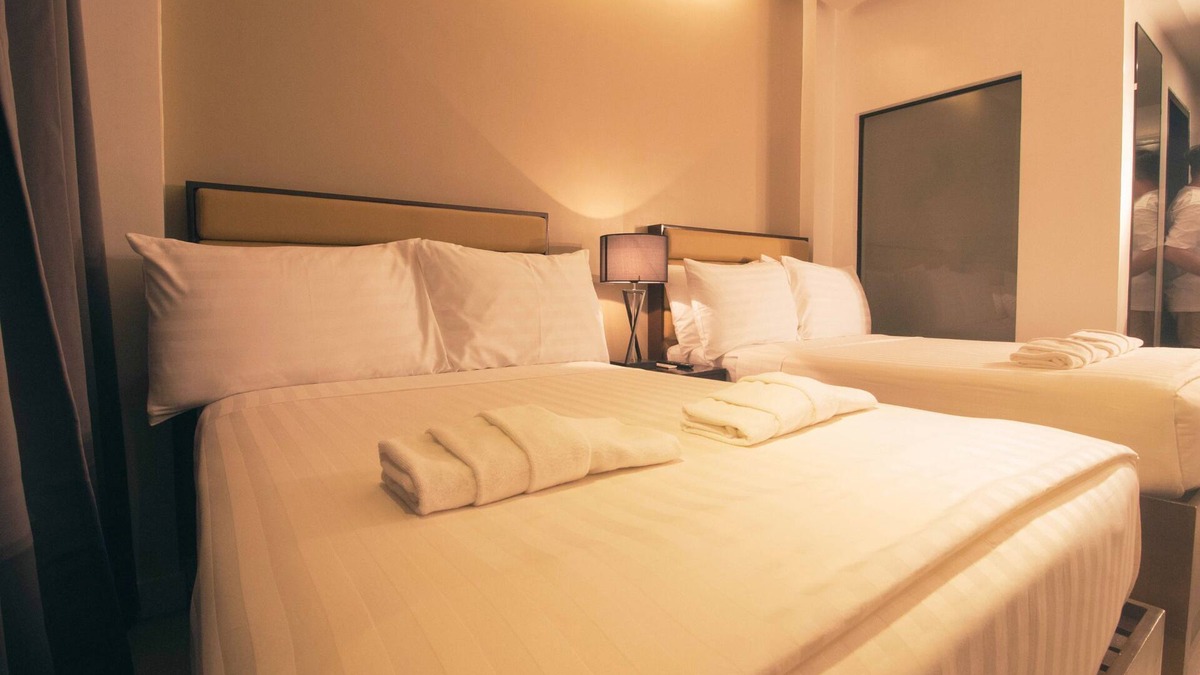 Roxas City Hotel | Aura Condotel