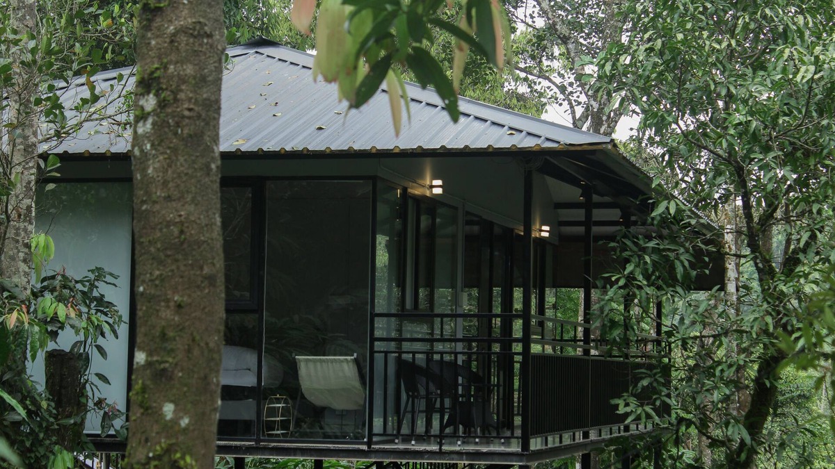 Elappara Villa | Aura Tree House Villa Farm