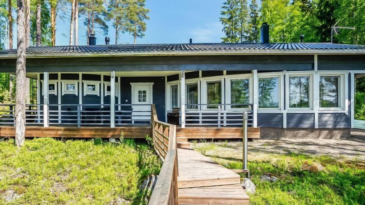 Heinavesi House | Aurinkokaari by Interhome