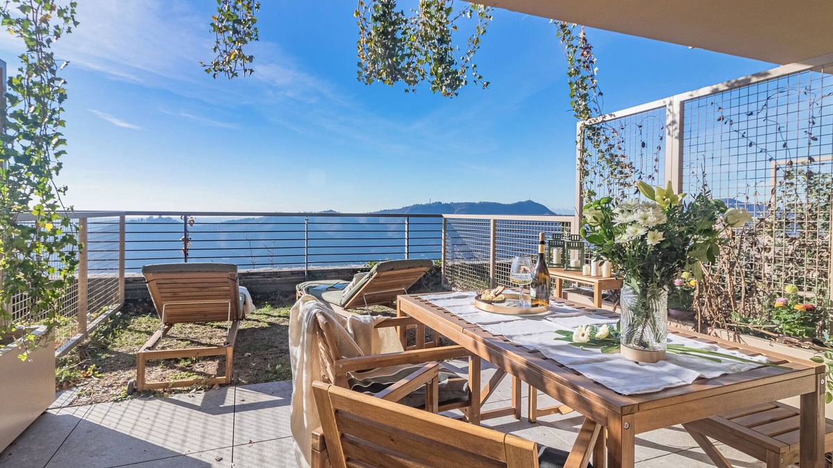 Como Apartment | Aurora Apartment - Studio Apartment, Sleeps 2