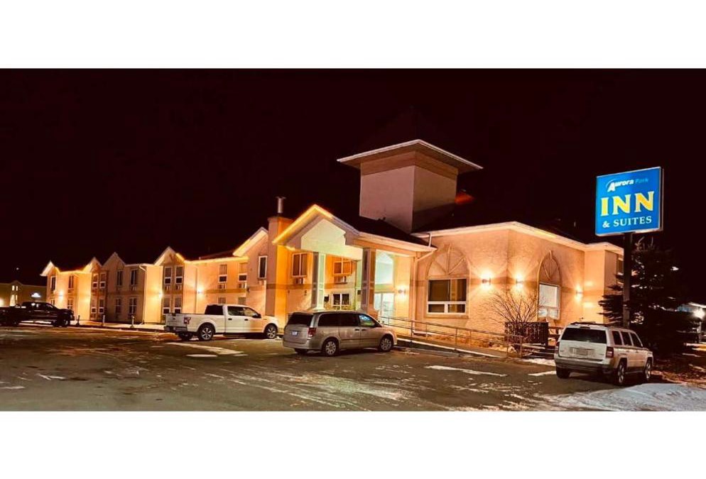Dawson Creek Hotel | Aurora Park Inn & Suites