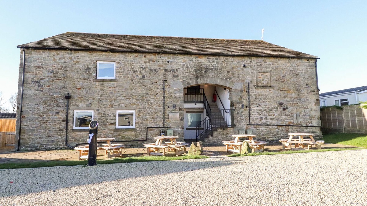Fourstones Near Bentham Cottage | AUSTWICK, pet friendly, with pool in Long Preston