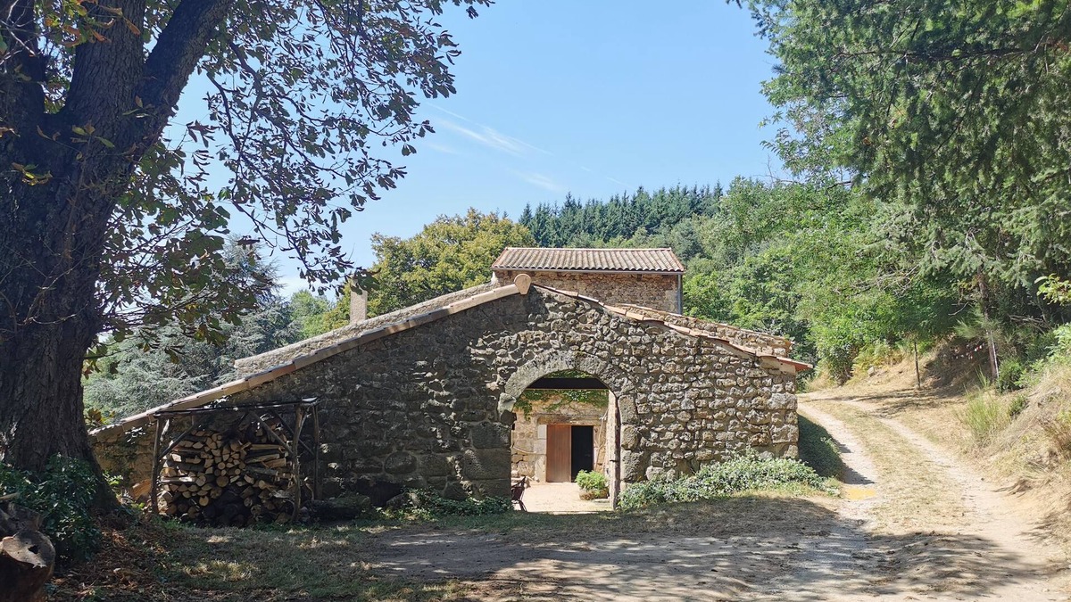 Chateauneuf-de-Vernoux House | Authentic stone house. Exceptional site, quiet and peaceful.
