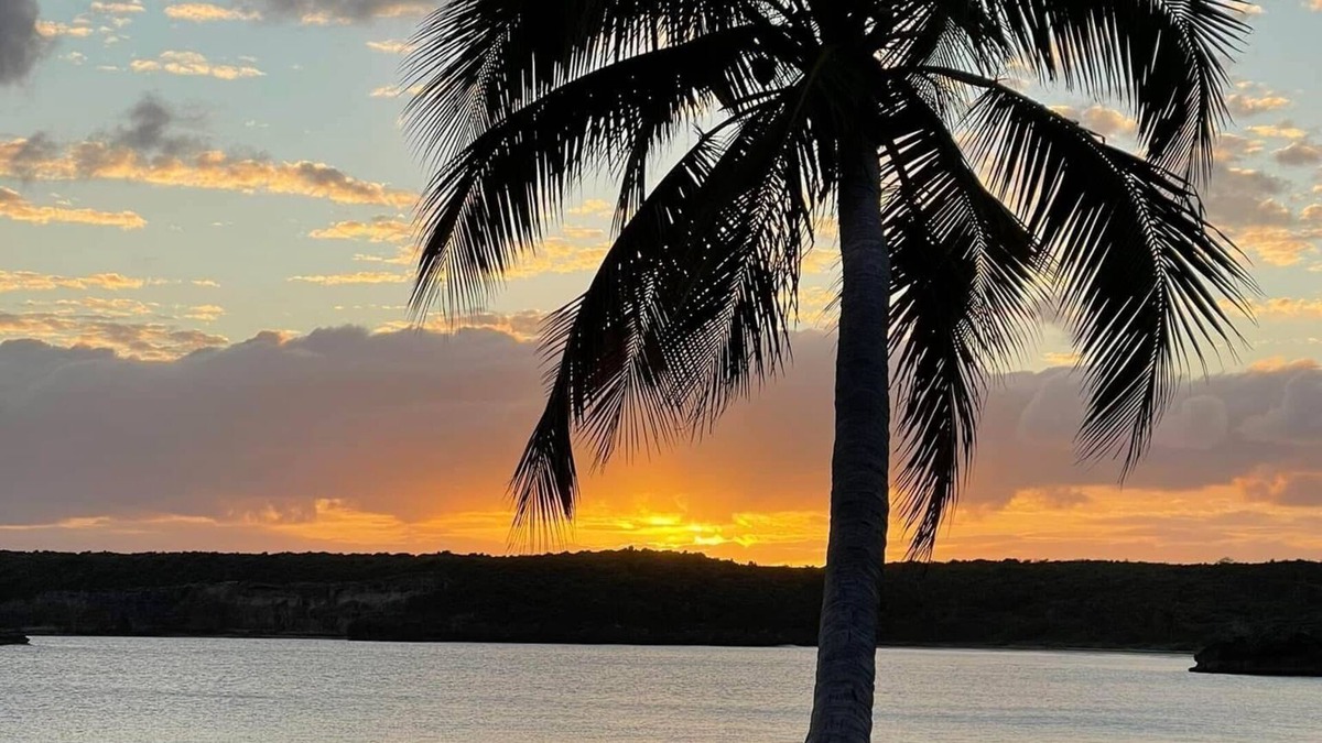 Isabel II House | Authentic 3 bedroom Vieques house, quiet neighborhood, 10 minute walk to ferry.