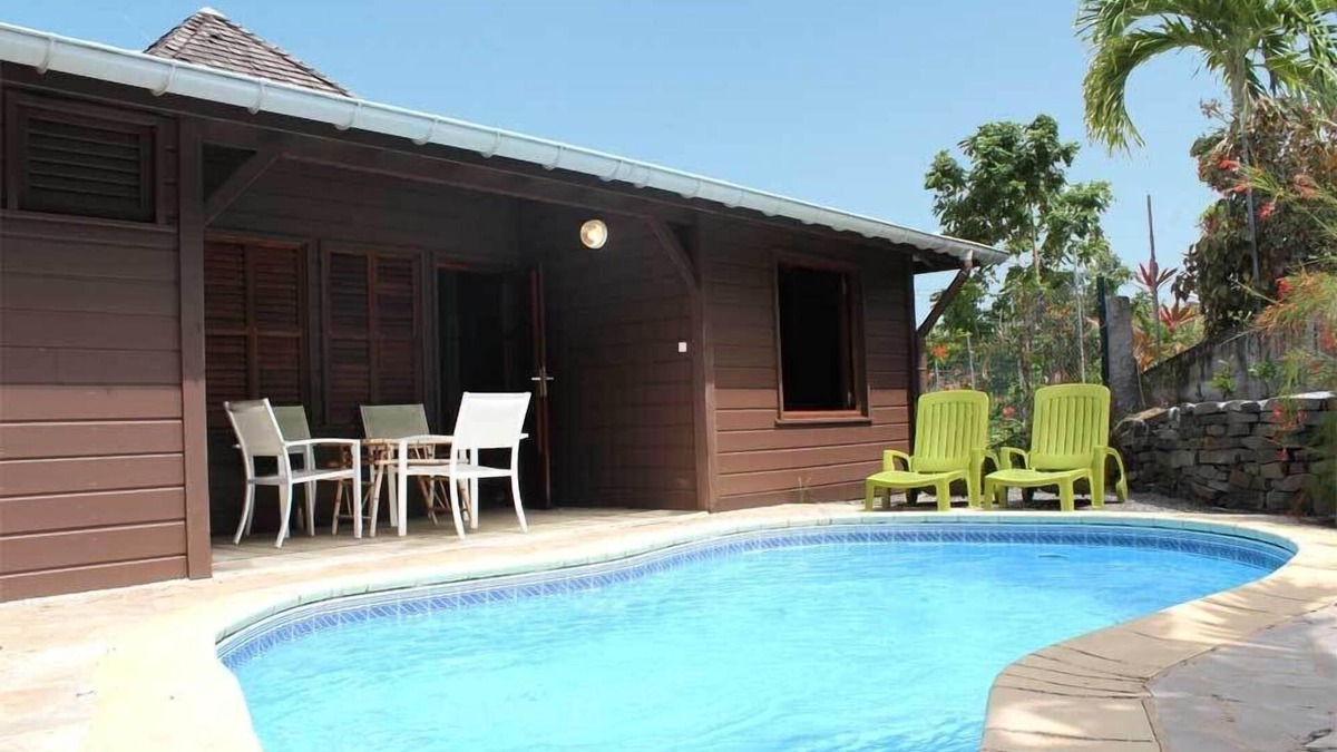 Sainte-Anne Villa | Authentic and comfortable Martinique Villa with pool, 400m from the beach
