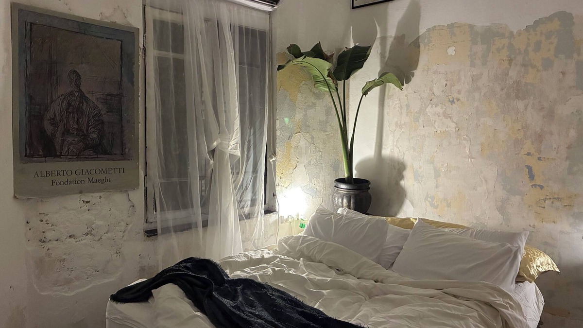 Tel Aviv City Center Apartment | Authentic artist apartment in the heart of Tel Aviv