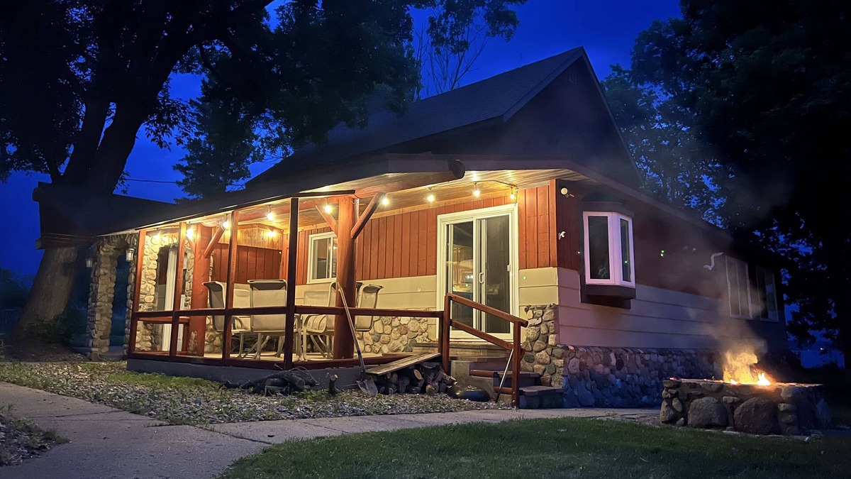 Perham House | Authentic Big Pine Lake home with incredible views and just minutes from town!