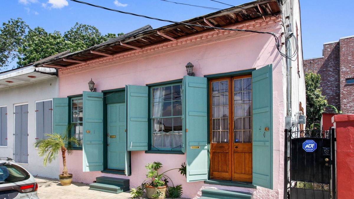 Treme House | Authentic Creole Cottage - Steps to French Quarter
