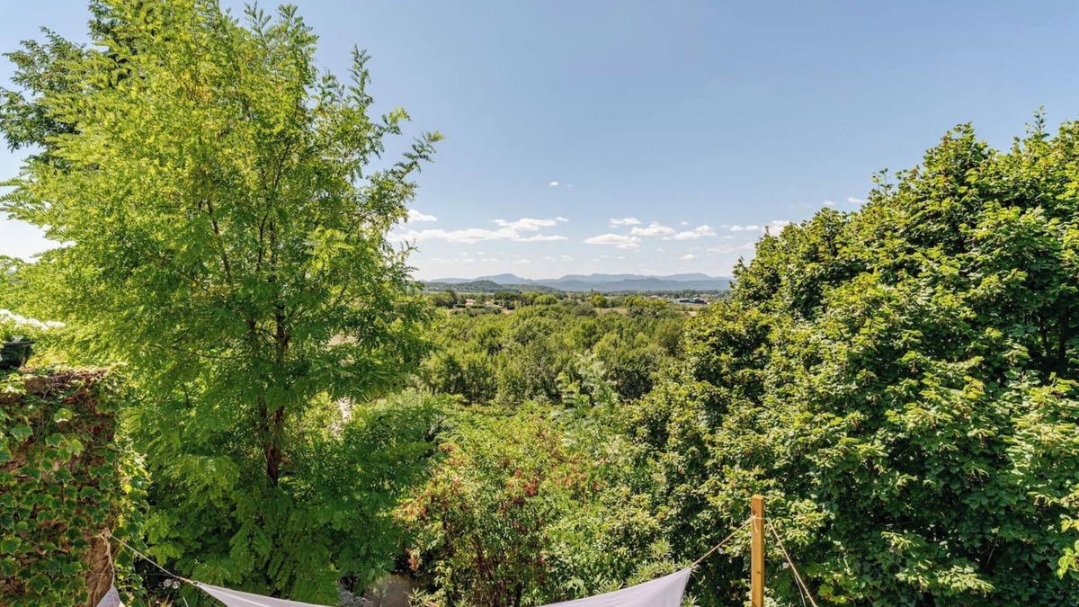 Massanes House | Authentic field-stone House in the South of France : Chez Betty