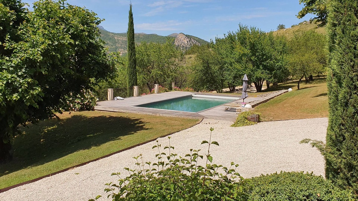 Montreal-les-Sources House | Authentic house with pool perfect for escaping the hustle and bustle of the city