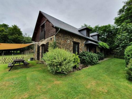 Troche House | Authentic French house with great view 4 bedrooms and a lot of land