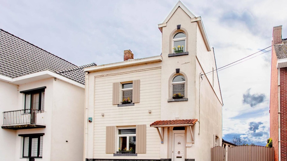 Bilzen House | Authentic house with playroom and infrared sauna