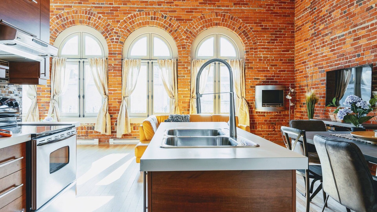 Vieux-Quebec-Cap-Blanc-colline Parlementaire Condo | Authentic loft for family of 4 in the heart of Old Quebec
