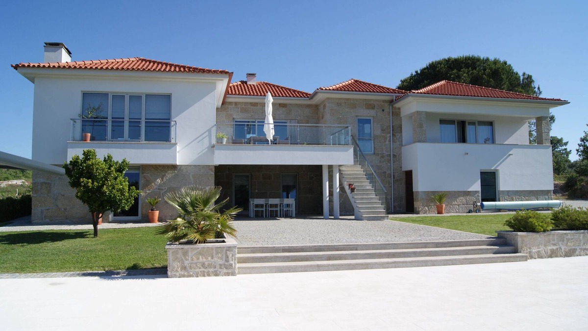 Seia Apartment | Authentic and luxurious stay in peace