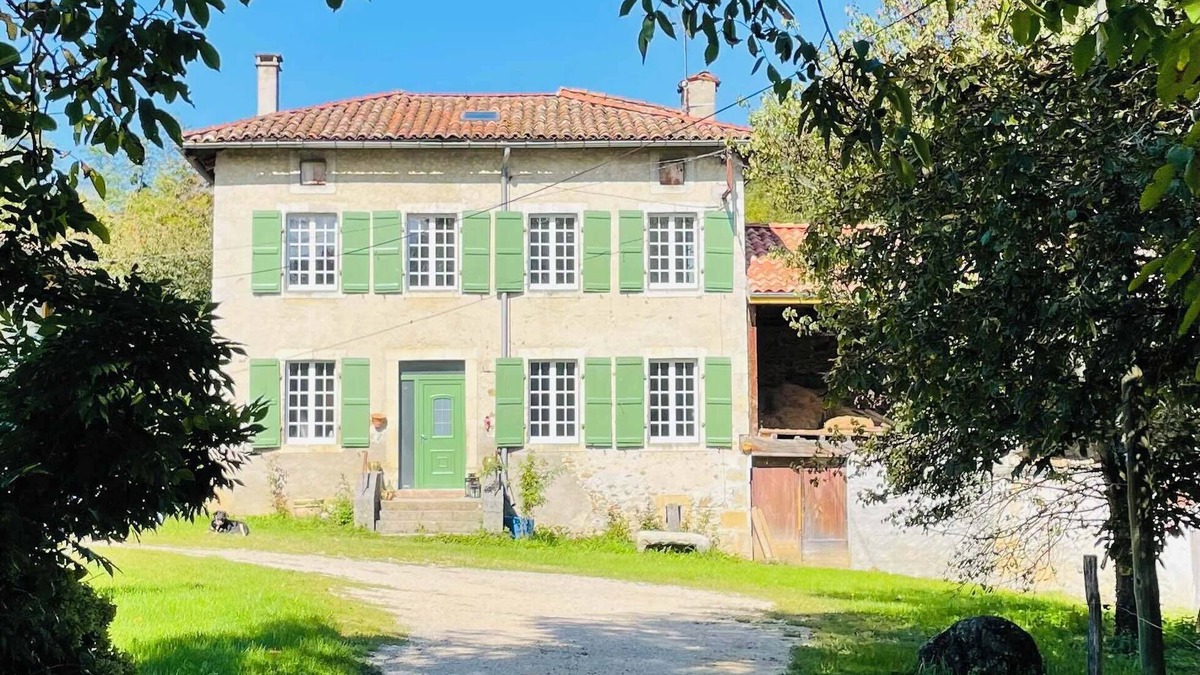 Saint-Lizier House | Authentic, rustic farmhouse in the heart of the Ariege Pyrenees