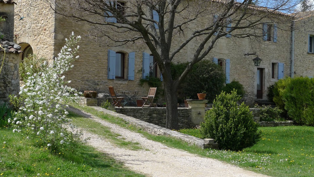 Lacoste House | AUTHENTIC STONE MAS IN THE HEART OF LUBERON, Pool, View, Barbecue