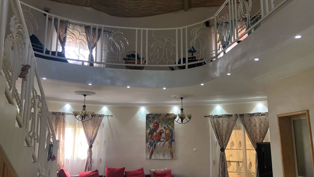 Saly Ski Chalet | Authentic Villa-case: the Gorean