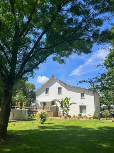Herry Bed & Breakfast | Autour Des Vignes B&B
