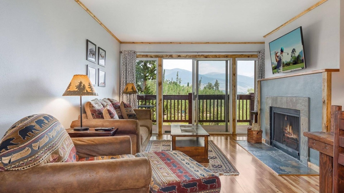 Wildernest Condo | Autumn Adventure Awaits! 15% Off Until Oct 31!