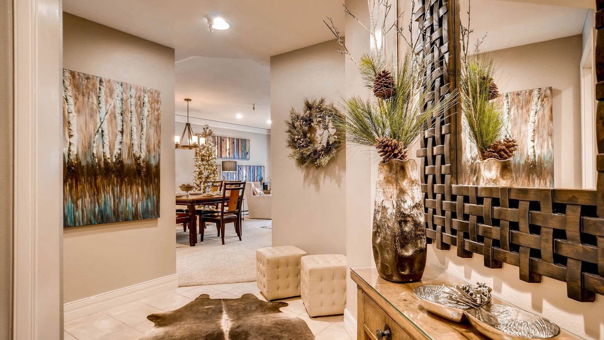 Peak 9 Condo | AUTUMN BEAUTY -PRIME LOCAL SKI In/Out VILLAGE @ BRECK MtnnSide Pk 9 Pool+Hot Tub