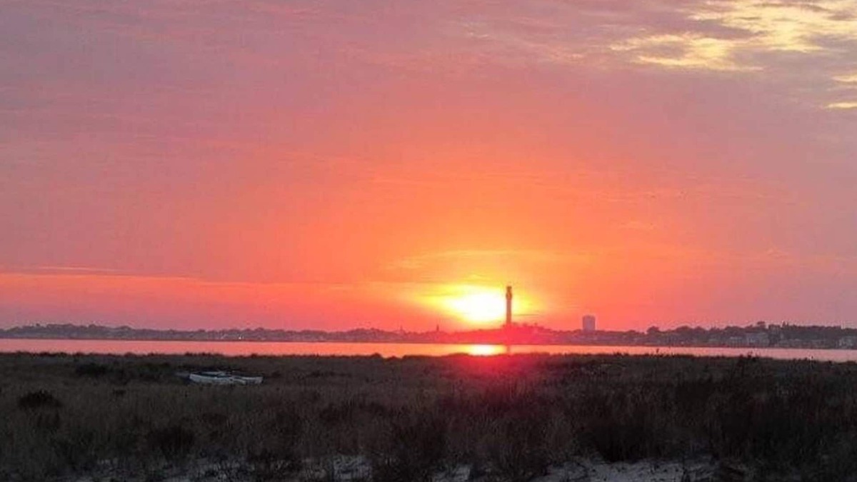 North Truro Cottage | AUTUMN ON CAPE COD - Beach Cottage - Nothing Better - Unit #4