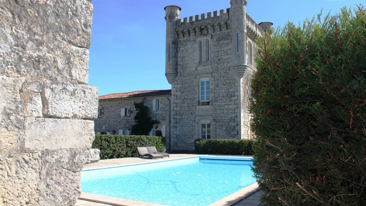 Longeves Bed & Breakfast | Aux 4 cornes - Chambres d'hôtes