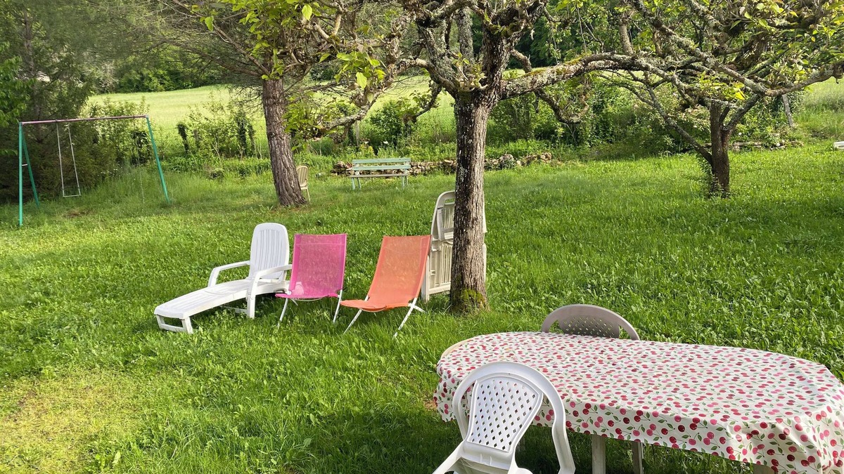 Saint-Cernin-de-Larche Villa | Aux Deux Ânes