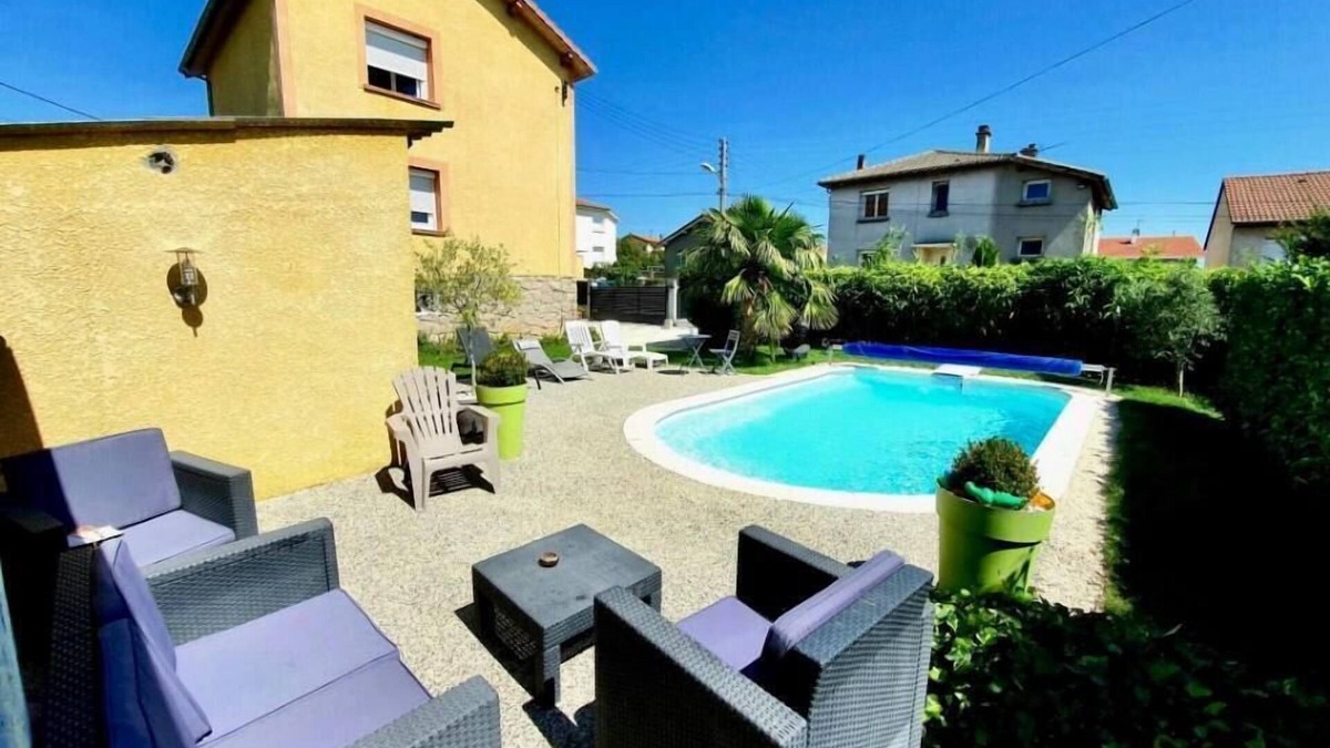 Sorbiers House | Aux Deux Lots