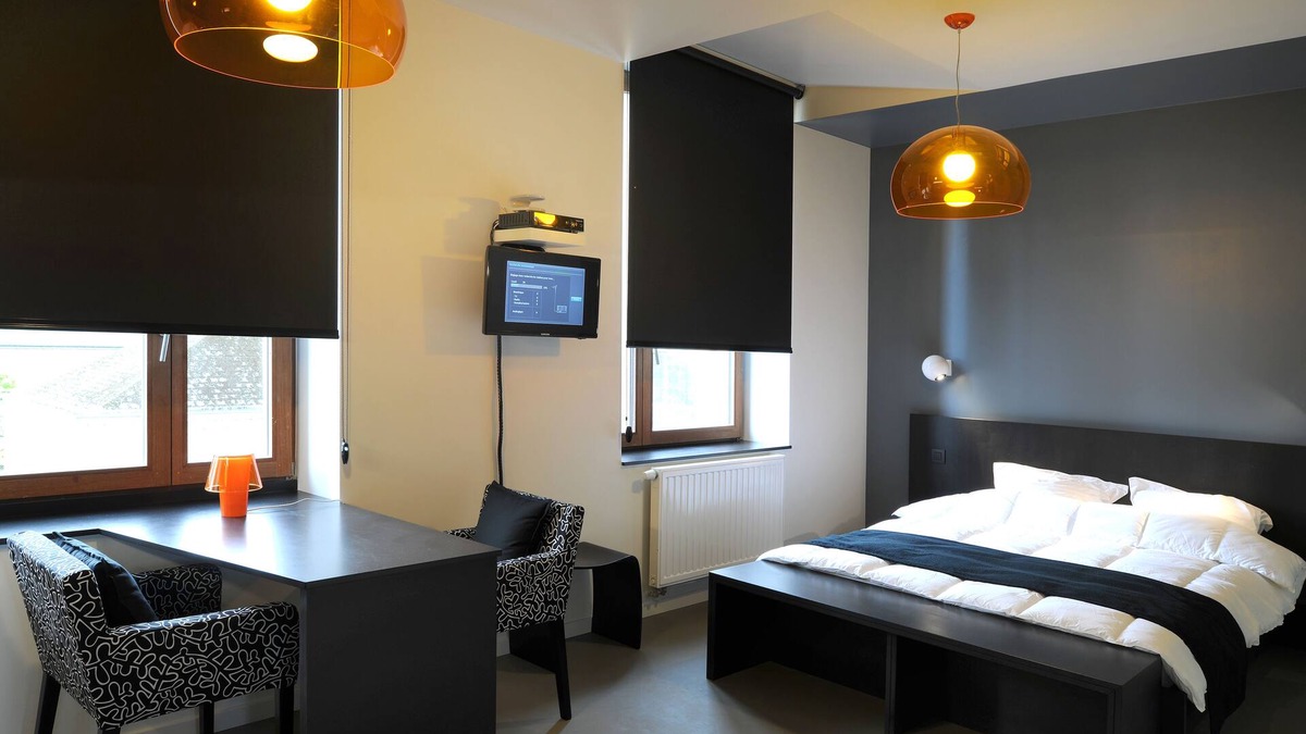 Engis Cottage | Aux Forges-Gîte-Standard-Private Bathroom-Garden view